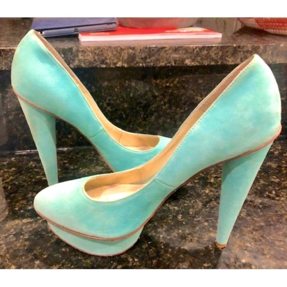 *SOLD* Elizabeth & James Mason Teal Suede Platform Pumps - Picture 2 of 9